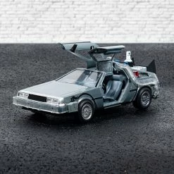 Official Back To The Future BTTF 2 1989 DeLorean Time Machine 1/24 Scale Jada Toys Figure