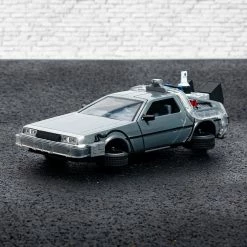 Official Back To The Future BTTF 2 1989 DeLorean Time Machine 1/24 Scale Jada Toys Figure