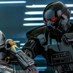 Official Hot Toys Star Wars The Mandalorian Dark Trooper 1:6 Scale Figure