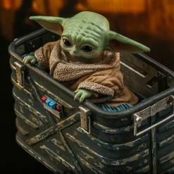 Official Hot Toys Star Wars The Mandalorian Grogu 1:6 Scale Figure