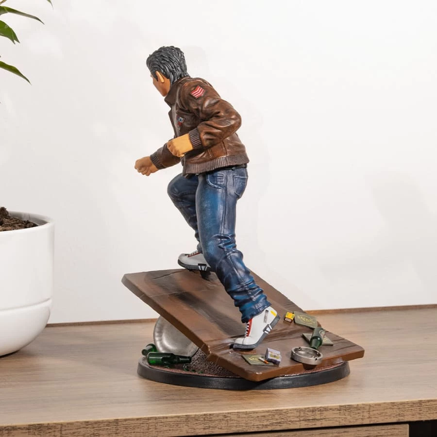 Official Shenmue Ryo Statue SEGA