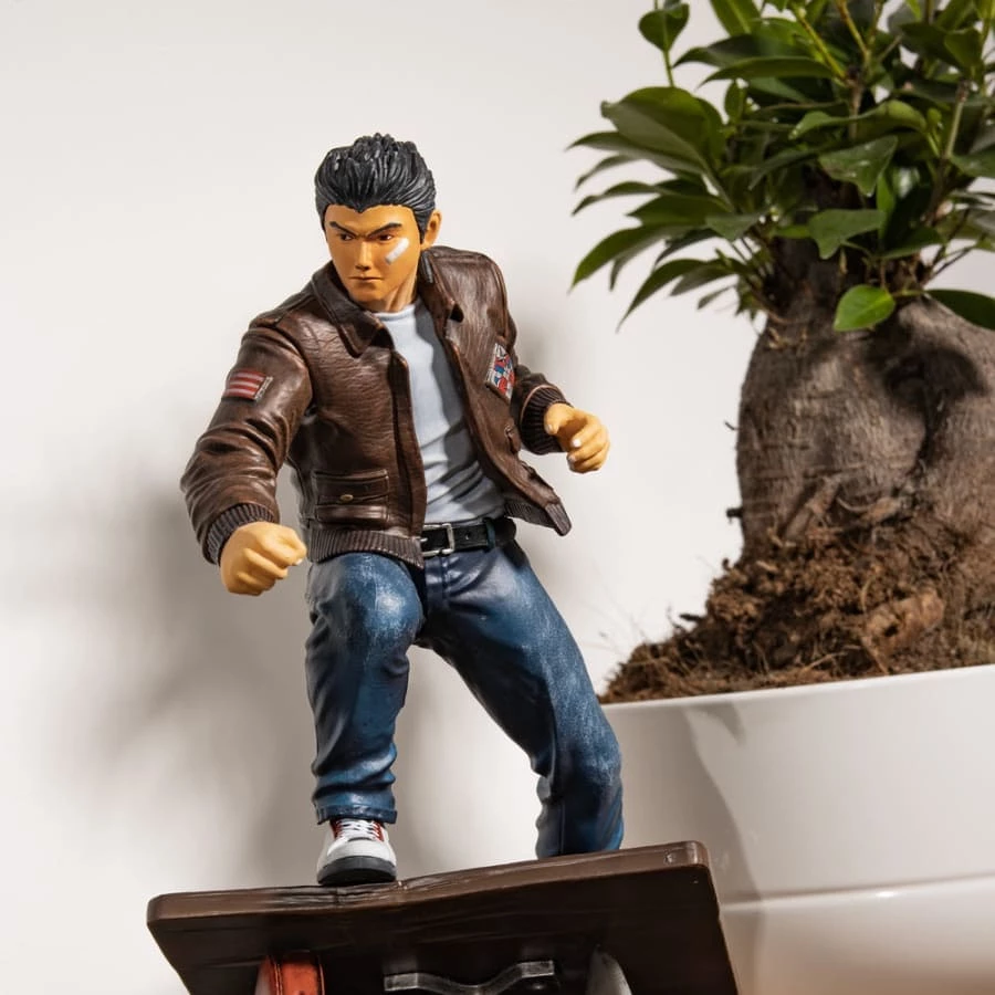 Official Shenmue Ryo Statue SEGA