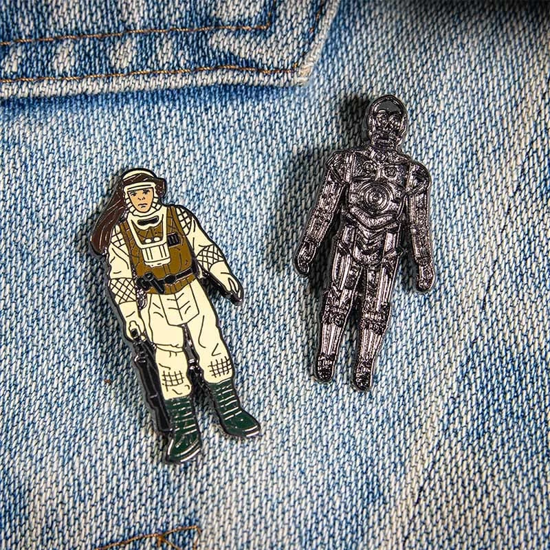 Accessories Pin Kings Star Wars Enamel Pin Badge Set 1.22 β C-3PO And Luke Skywalker (Hoth Battle Gear)